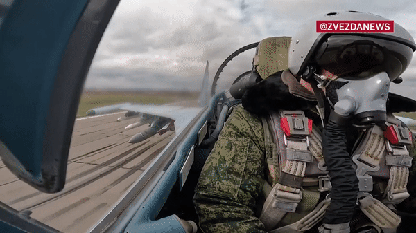 Tiêm kích Su-35S Nga hạ chiến đấu cơ Ukraine ở khoảng cách gần 200km? ảnh 8