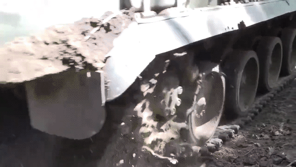 Quân đội Ukraine hủy diệt 'thần sấm' Tor-M2U của Nga tại Donbass? ảnh 22