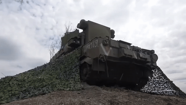 Quân đội Ukraine hủy diệt 'thần sấm' Tor-M2U của Nga tại Donbass? ảnh 24