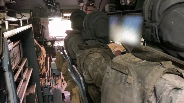 Quân đội Ukraine hủy diệt 'thần sấm' Tor-M2U của Nga tại Donbass? ảnh 25
