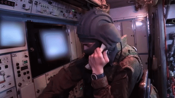Quân đội Ukraine hủy diệt 'thần sấm' Tor-M2U của Nga tại Donbass? ảnh 27