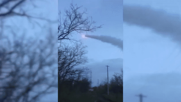 Quân đội Ukraine hủy diệt 'thần sấm' Tor-M2U của Nga tại Donbass? ảnh 28