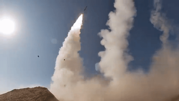 Ukraine nói Nga đã phóng tổng cộng hơn 4.700 tên lửa ảnh 19