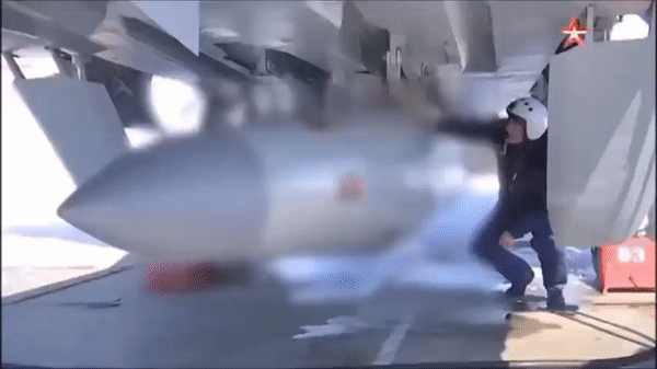 Ukraine cảnh báo nguy cơ bị tên lửa siêu thanh Kh-47 'dao găm' tấn công ảnh 12