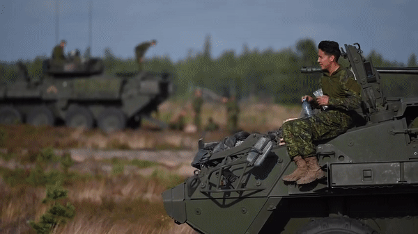 Canada mua 39 thiết giáp ACSV 8x8 để thay thế xe viện trợ cho Ukraine ảnh 9