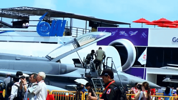 Mỹ vừa xuất xưởng tiêm kích F-16 Block 70 hiện đại nhất thế giới