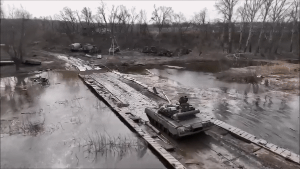 Xe tăng T-80U 'phiên bản mùa đông' được Nga tung vào Ukraine? ảnh 9