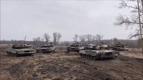 Xe tăng T-80U 'phiên bản mùa đông' được Nga tung vào Ukraine? ảnh 6