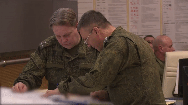 Rút khỏi Kherson, Nga tăng sức ép với tổng chỉ huy chiến dịch tại Ukraine ảnh 19