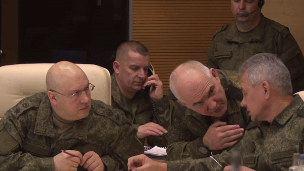 Rút khỏi Kherson, Nga tăng sức ép với tổng chỉ huy chiến dịch tại Ukraine ảnh 5