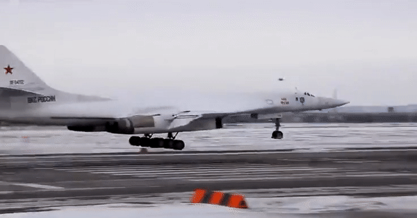'Thiên nga trắng' Tu-160 Nga đổ dồn về căn cứ Engels khiến Ukraine phải đề phòng ảnh 16