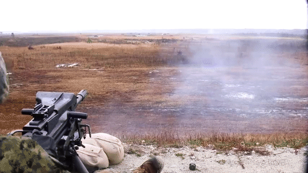 Uy lực của súng phóng lựu ‘sát thủ diệt bộ binh’ Mk-19 trong tay lính Ukraine  ảnh 8