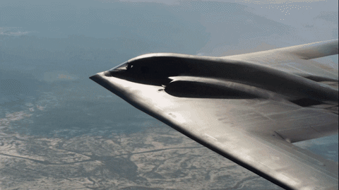 Mỹ ra mắt oanh tạc cơ tàng hình thế hệ mới B-21 Raider  ảnh 1