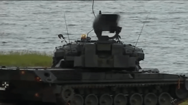 Khoảnh khắc pháo phòng không Gepard Đức viện trợ Kiev đánh chặn tên lửa hành trình Nga ảnh 12