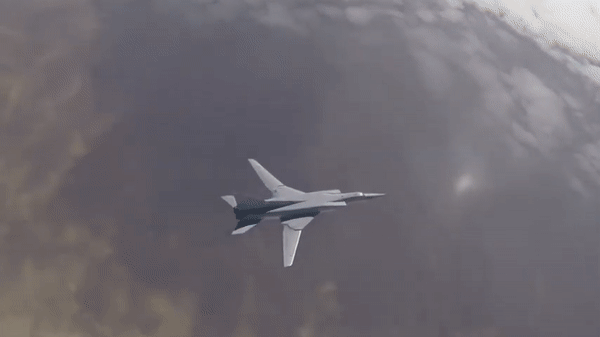 Tên lửa từ tàu chiến và máy bay ném bom chiến lược Nga ào ạt tập kích Ukraine ảnh 3
