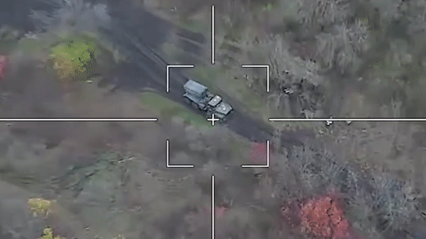 Nga đăng video UAV tự sát phá hủy radar S-300 Ukraine ở Kherson ảnh 16