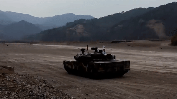 Xe tăng K1 - 'Phiên bản M1A1 Abrams của châu Á' ảnh 16