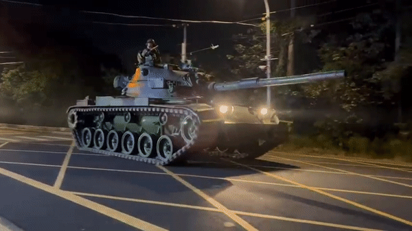 Vì sao Mỹ chế tạo xe tăng M60 cao nhất thế giới bất chấp việc dễ bị bắn hạ? ảnh 7