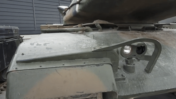 Vì sao Mỹ chế tạo xe tăng M60 cao nhất thế giới bất chấp việc dễ bị bắn hạ? ảnh 9
