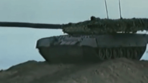 T80UM2 Black Eagle, xe tăng 'độc - lạ' của Nga  ảnh 9