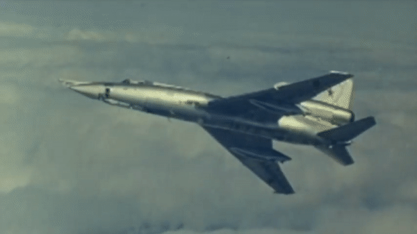 Tu-22 Liên Xô, máy bay ném bom siêu thanh đầu tiên trên thế giới ảnh 12