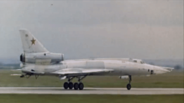 Tu-22 Liên Xô, máy bay ném bom siêu thanh đầu tiên trên thế giới ảnh 17