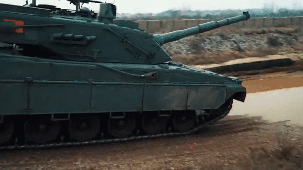 Xe tăng C1 Ariete - 'hổ thép chiến trường' đến từ Ý ảnh 20