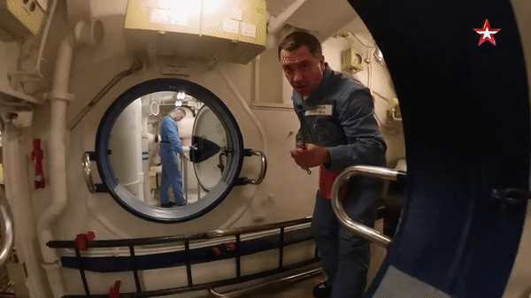 Nga bất ngờ công bố hình ảnh hiếm về lò phản ứng bên trong tàu ngầm hạt nhân ảnh 9