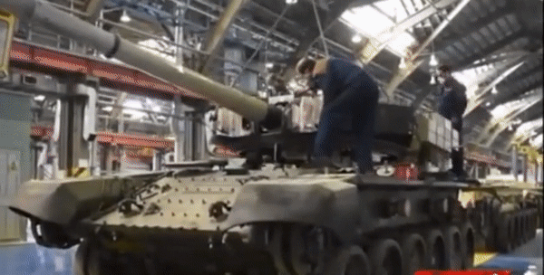 Xe tăng Karrar - 'T-90MS Trung Đông' của Iran ảnh 5