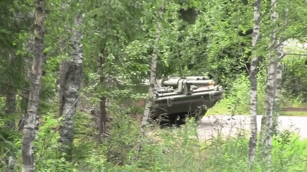  Stridsvagn 103 - Xe tăng không tháp pháo độc đáo của Thụy Điển ảnh 19
