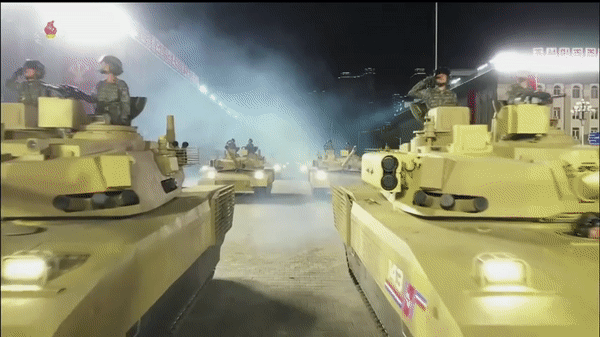 Xe tăng mới nhất của Triều Tiên mang dáng dấp của cả Nga và Mỹ ảnh 5
