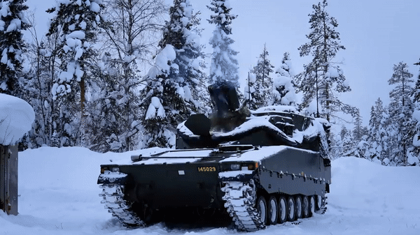 Cối tự hành CV90 Mjolner của Thụy Điển nguy hiểm cỡ nào? ảnh 10