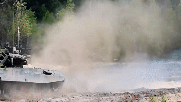 Xe tăng chủ lực PT-91 của Ba Lan 'hụt hơi trước Leopard 2 của Đức ảnh 6