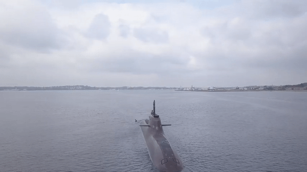 Vượt qua 'hố đen đại dương' Kilo Nga, Type-212 của Đức mới là tàu ngầm phi hạt nhân mạnh nhất  ảnh 9
