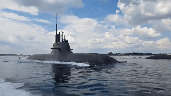 Vượt qua 'hố đen đại dương' Kilo Nga, Type-212 của Đức mới là tàu ngầm phi hạt nhân mạnh nhất  ảnh 4