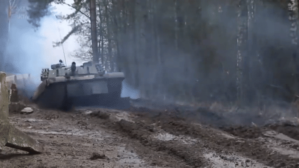 Xe tăng chủ lực PT-91 của Ba Lan 'hụt hơi trước Leopard 2 của Đức ảnh 21