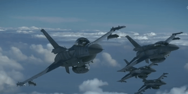 Không mua được tiêm kích F-16 Mỹ, Thổ Nhĩ Kỳ sẽ quay sang Su-35 Nga? ảnh 6