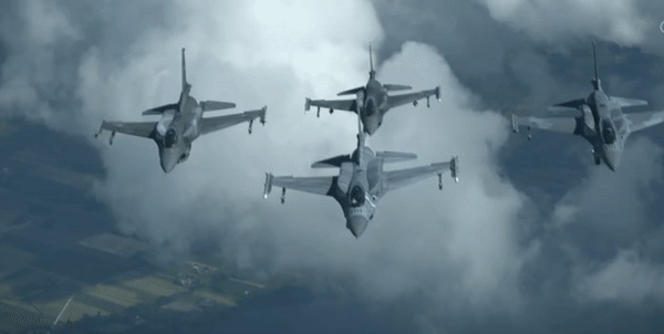 Không mua được tiêm kích F-16 Mỹ, Thổ Nhĩ Kỳ sẽ quay sang Su-35 Nga? ảnh 5