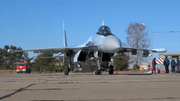 Không mua được tiêm kích F-16 Mỹ, Thổ Nhĩ Kỳ sẽ quay sang Su-35 Nga? ảnh 30