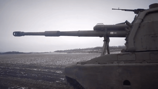 Bên trong siêu pháo tự hành 2S19M2 mới của Nga ảnh 21