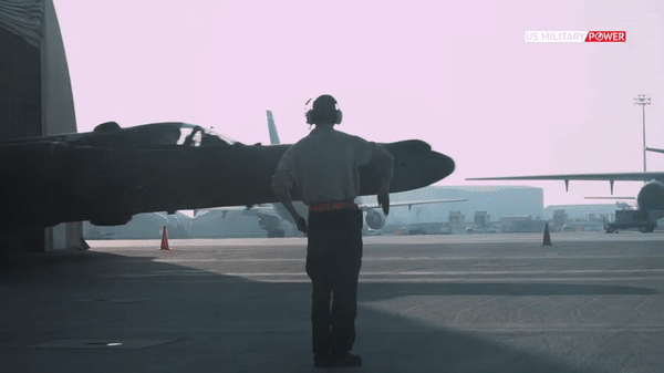Trinh sát cơ U-2 của Mỹ bay trên đầu khí cầu Trung Quốc ảnh 9