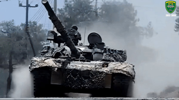 Bất ngờ với quốc gia châu Á sở hữu số lượng lớn 'xe tăng quốc bảo' Nga T-80UD ảnh 7