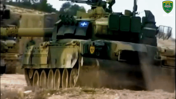 Bất ngờ với quốc gia châu Á sở hữu số lượng lớn 'xe tăng quốc bảo' Nga T-80UD ảnh 18