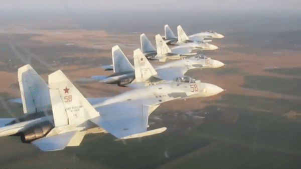 Vì sao Su-27 nằm trong số những chiến đấu cơ nguy hiểm nhất thế giới? ảnh 10