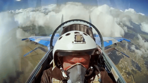 Vì sao Su-27 nằm trong số những chiến đấu cơ nguy hiểm nhất thế giới? ảnh 27