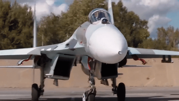 Vì sao Su-27 nằm trong số những chiến đấu cơ nguy hiểm nhất thế giới? ảnh 3
