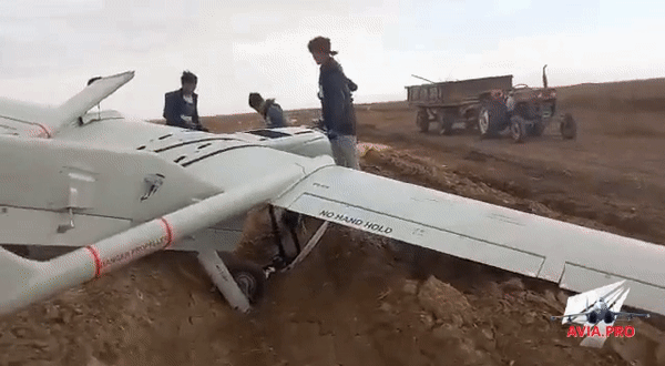 Taliban bắn hạ UAV chiến đấu Mohajer-6 của Iran ở Afghanistan ảnh 2
