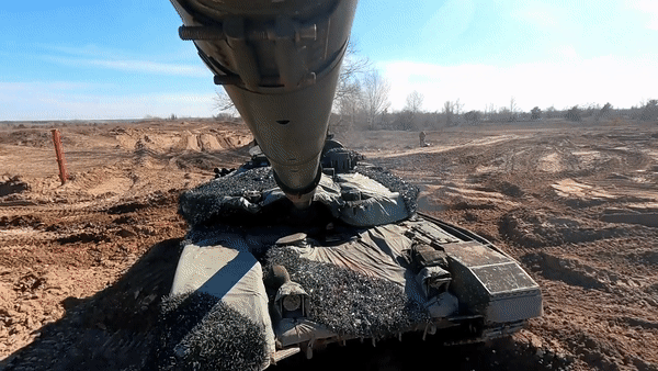 Nga tăng cường huấn luyện các kíp lái xe tăng T-90M cách đối phó chiến xa phương Tây ảnh 9