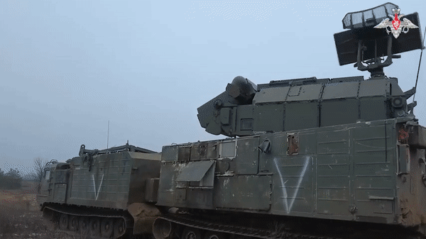 'Rồng lửa' Tor-M2DT tạo ô bảo vệ căn cứ Nga tại Bắc Cực ảnh 17