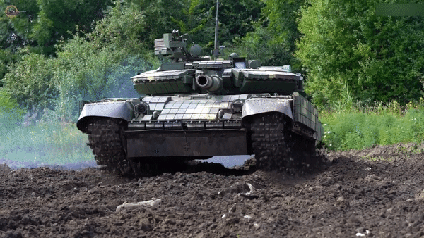 Xe tăng T-64BV Mod 2017 có thể đấu ngang ngửa với T-90A? ảnh 18